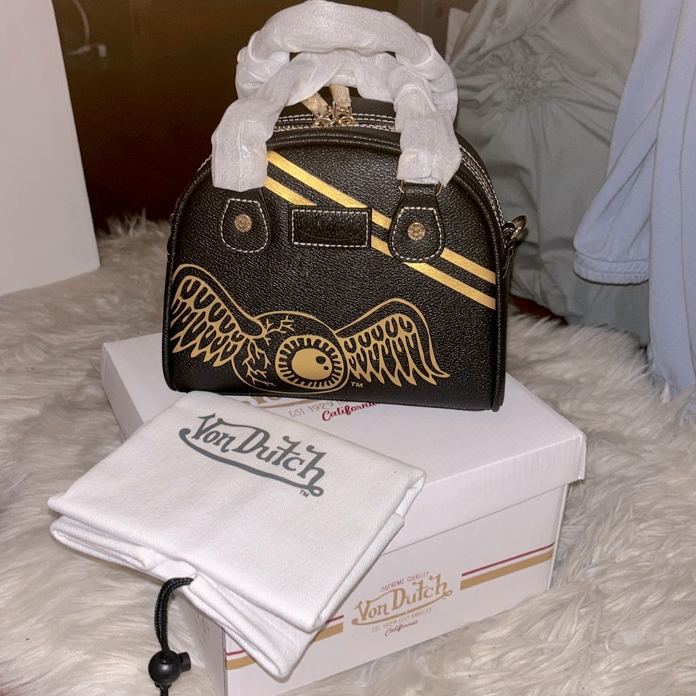 Von Dutch purse